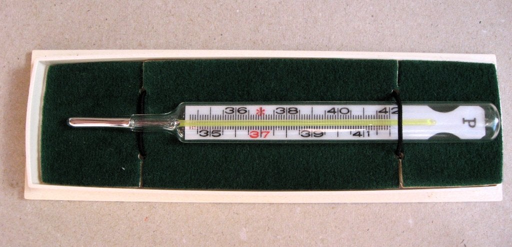 Analoge  kwik koortsthermometer van glas jaren 70, Ophalen of Verzenden