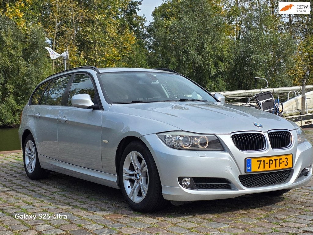 BMW 3-serie Touring 318i Corporate Lease Business Line Zeer, Euro 5, 4 cilinders, Parkeersensor, Origineel Nederlands