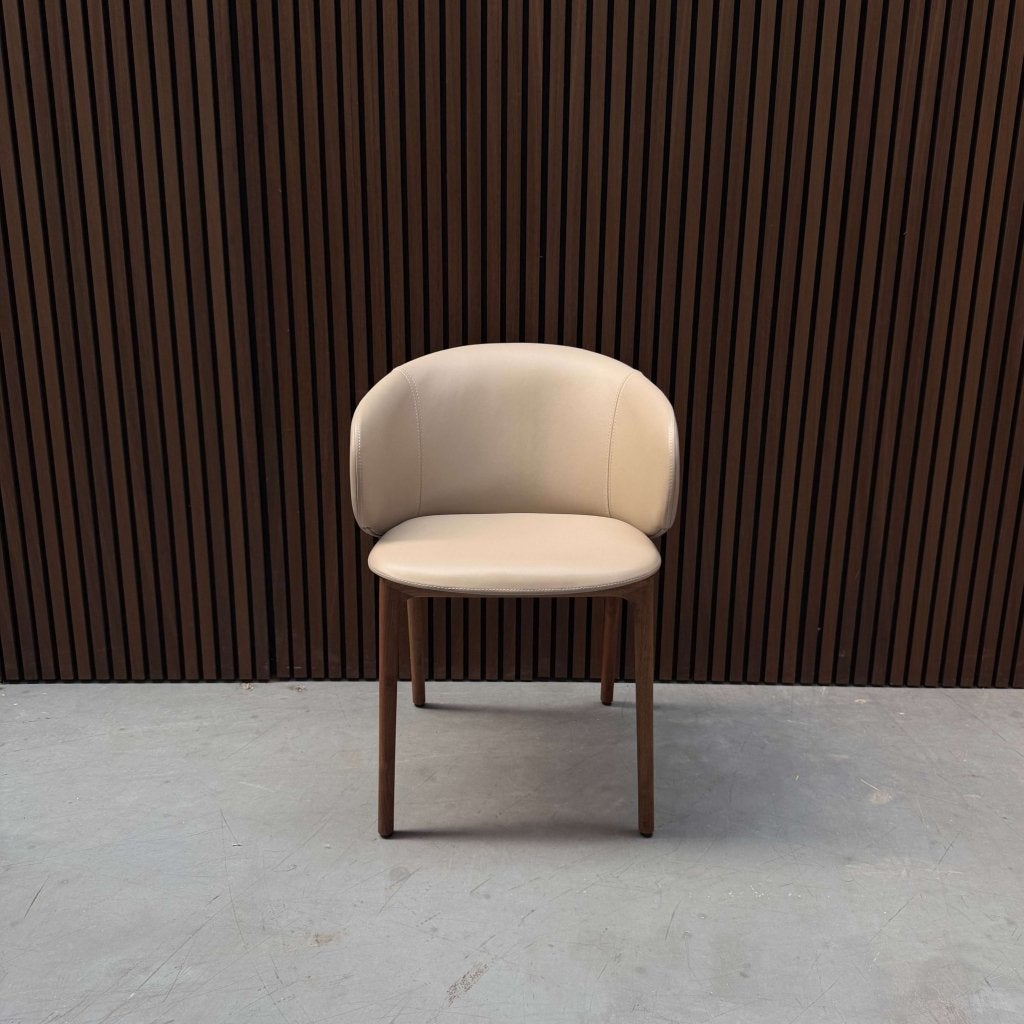 Artisan Mela Stoel - Zenith Beige Leather European Walnut