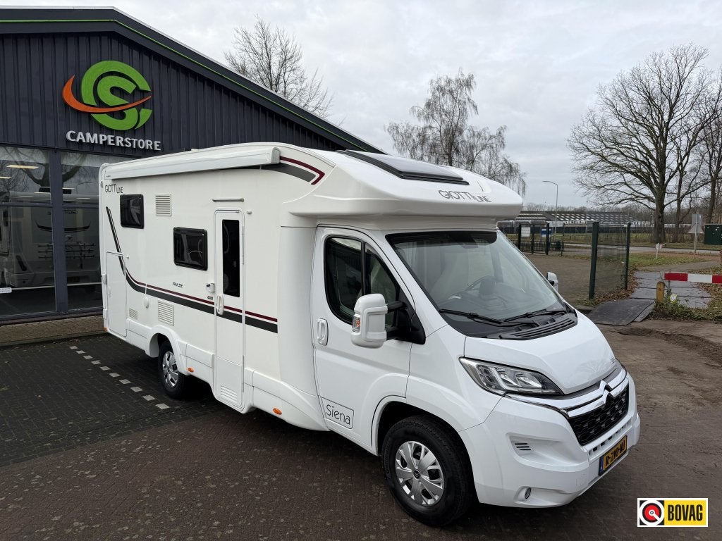 Giottiline Siena 385 Privilege, Caravans en Kamperen, Campers, Overige merken, Ringverwarming, Koelkast, 6 tot 7 meter