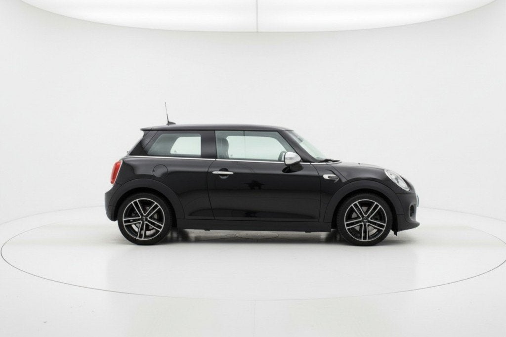 Mini COOPER 1.2 ONE, Xenon, Panorama, Sport Mode, Leder, Gebruikt, Euro 6, 1095 kg, 1198 cc