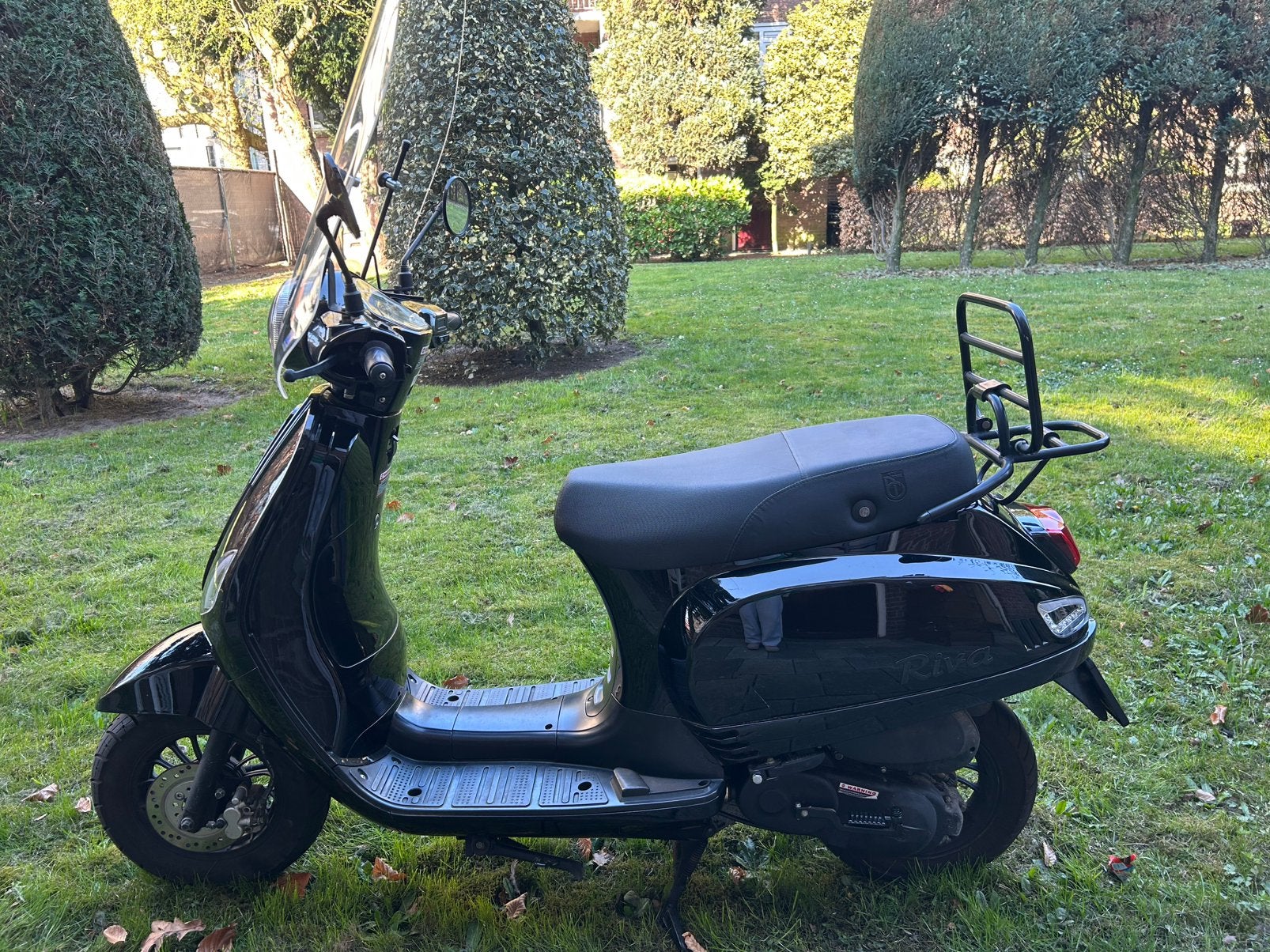 BTC RIVA scooter glanszwart, Gebruikt, Benzine, Ophalen, Overige merken