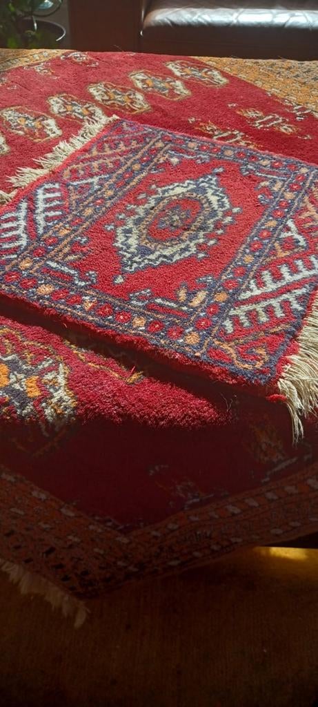 tafelkleedje 30x33 cm, rood met patroon, Minder dan 50 cm, Gebruikt, Minder dan 50 cm, Ophalen of Verzenden