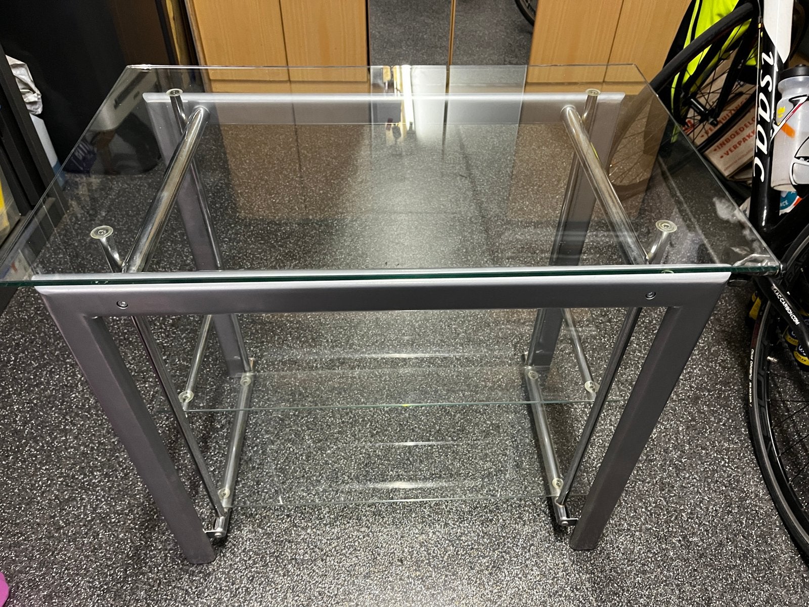 Tv meubel glas en metaal, Ophalen, 50 tot 100 cm, Zo goed als nieuw, Glas