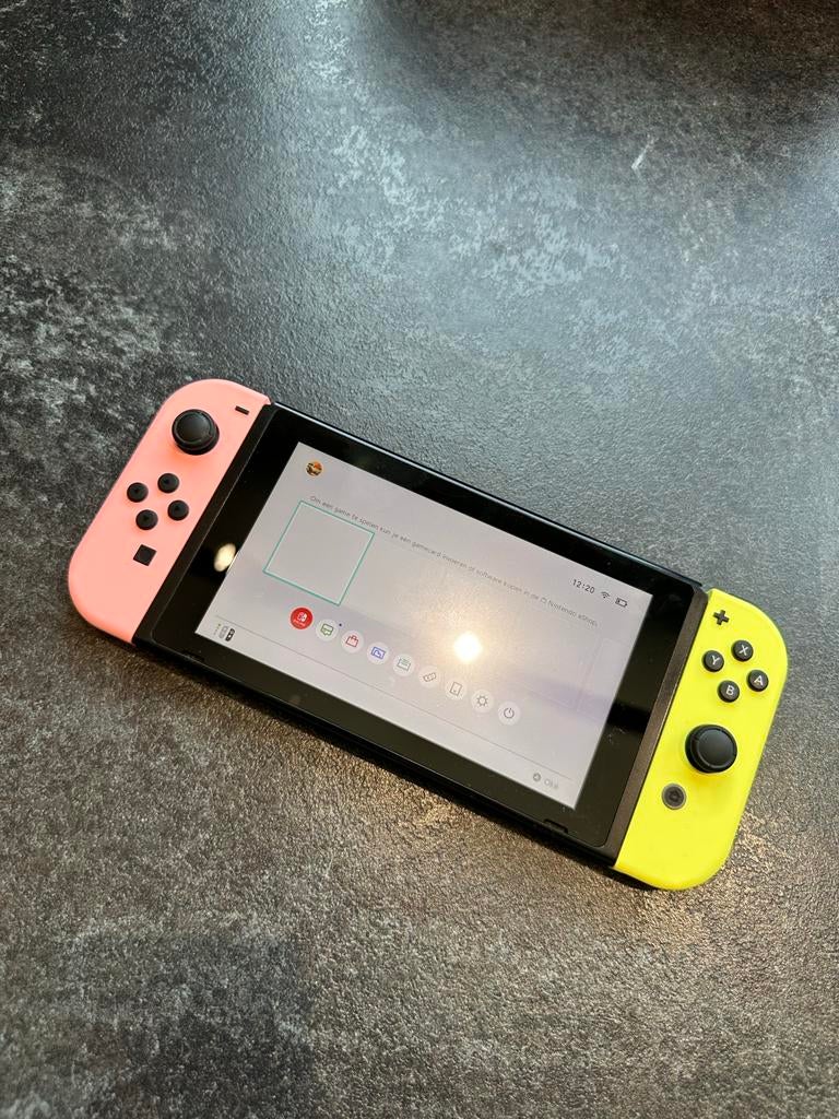 Nintendo Switch console met gebruikerssporen, Spelcomputers en Games, Spelcomputers | Nintendo Switch, Ophalen of Verzenden, Gebruikt