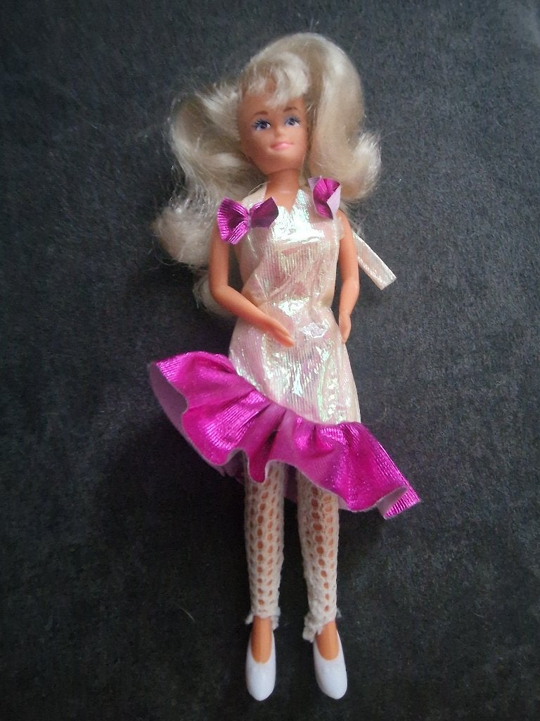 Kleine vintage barbie uit de jaren 80, Verzamelen, Ophalen of Verzenden, Gebruikt, Pop