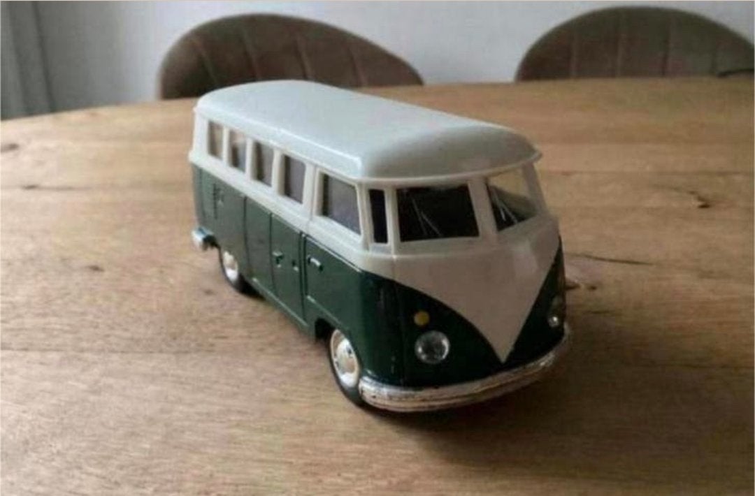 Volkswagen T1 Bus groen/wit, Hobby en Vrije tijd, Modelauto's | 1:43, Ophalen of Verzenden, Zo goed als nieuw, Auto, Overige merken