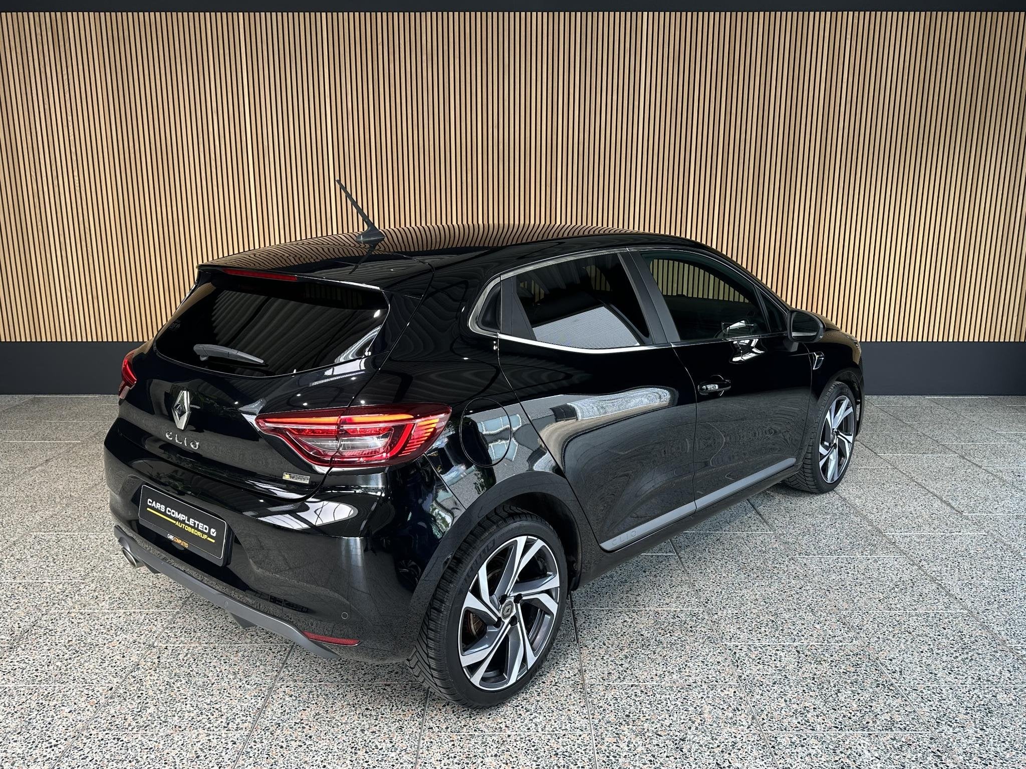 Renault Clio 1.3 TCe Initiale Paris RS-Line | Camera | Carpl, 15 km/l, Gebruikt, Euro 6, 4 cilinders