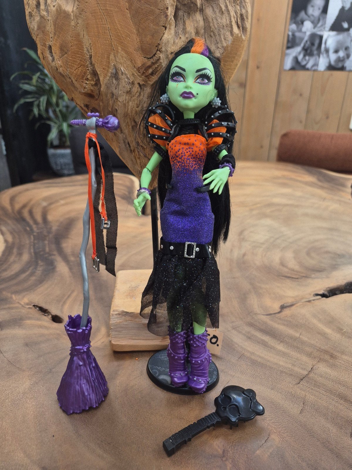 Monster High Pop Spectra Vondergeist met accessoires, Kinderen en Baby's, Ophalen of Verzenden, Zo goed als nieuw, Overige typen