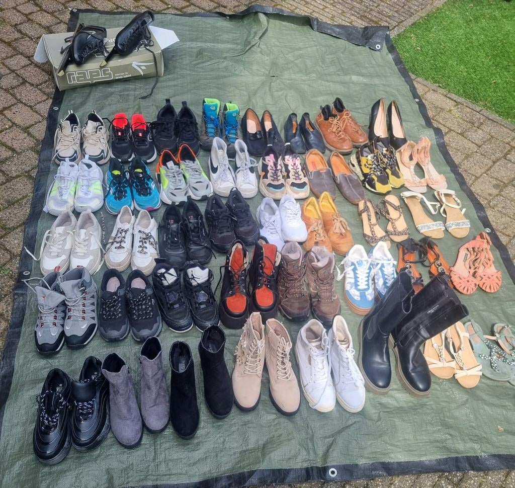 Te koop: partij schoenen
32 paar schoenen, Ophalen of Verzenden