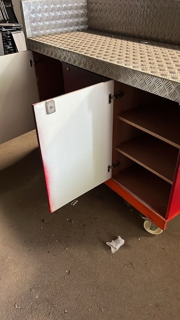 Dj tafel, Ophalen, Zo goed als nieuw