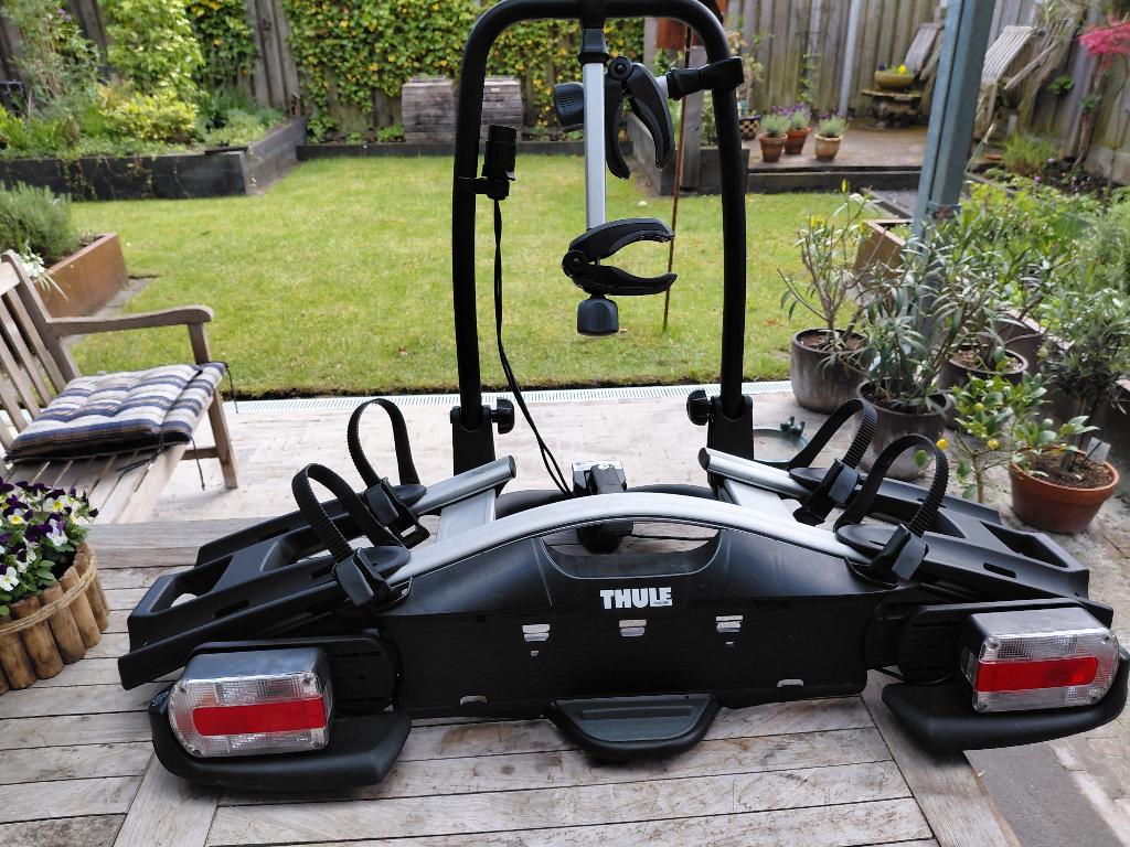 Thule fietsdrager voor trekhaak Velocompact 925, Auto diversen, Fietsendragers, Ophalen, Brede banden, Zo goed als nieuw, 2 fietsen