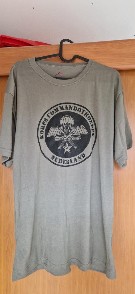 T-shirt korps commandotroepen, Verzamelen, Militaria | Algemeen, Ophalen of Verzenden, Landmacht, Nederland, Overige typen