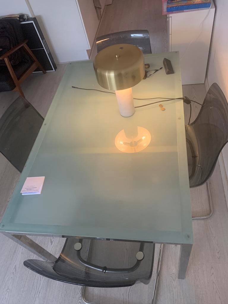 Ikea glazen eettafel(transparant)-Nette staat- met 4 stoelen, Ophalen, Gebruikt, 100 tot 150 cm, 50 tot 100 cm