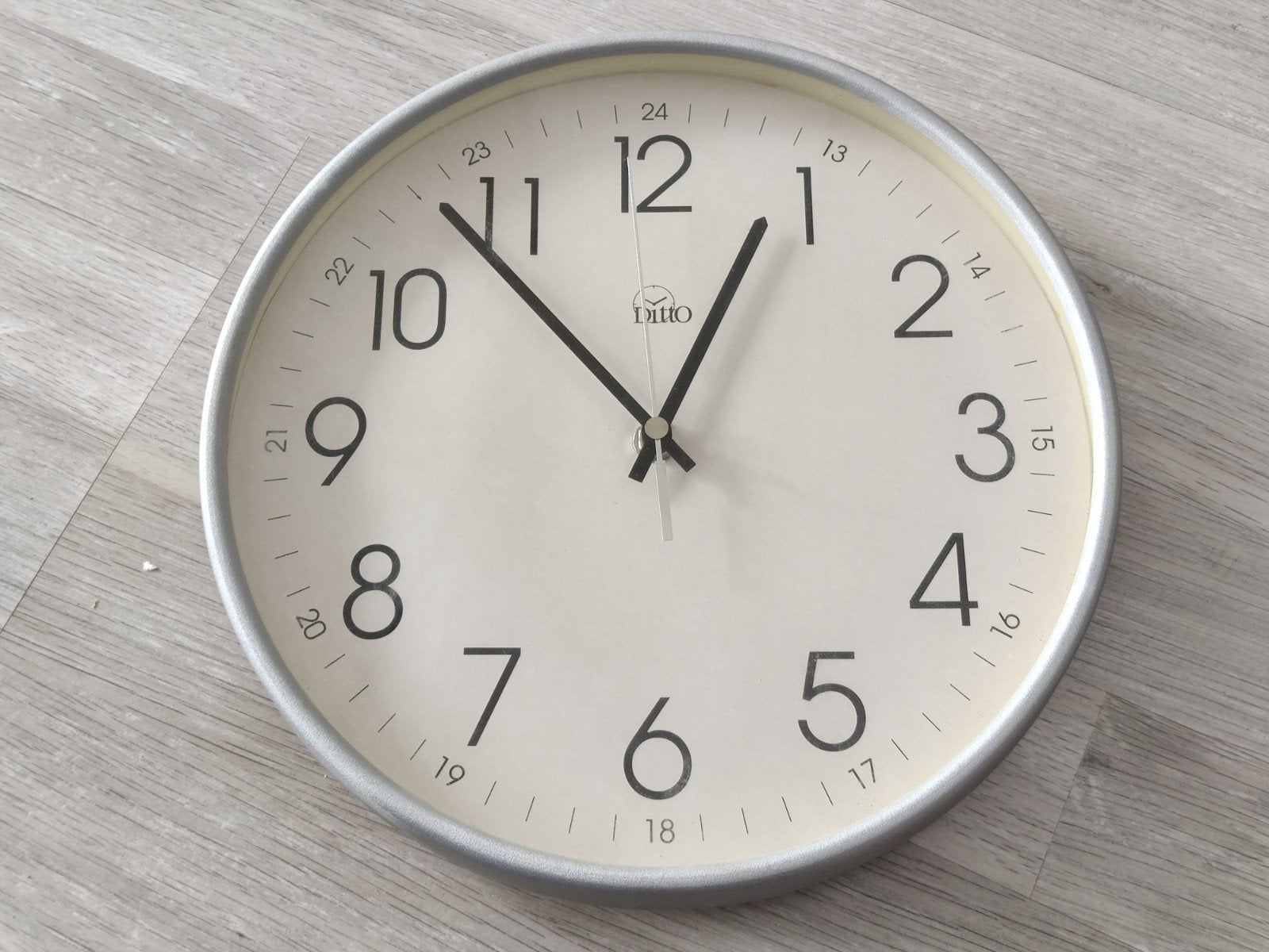 Wandklok analoog quartz uurwerk, Ophalen of Verzenden