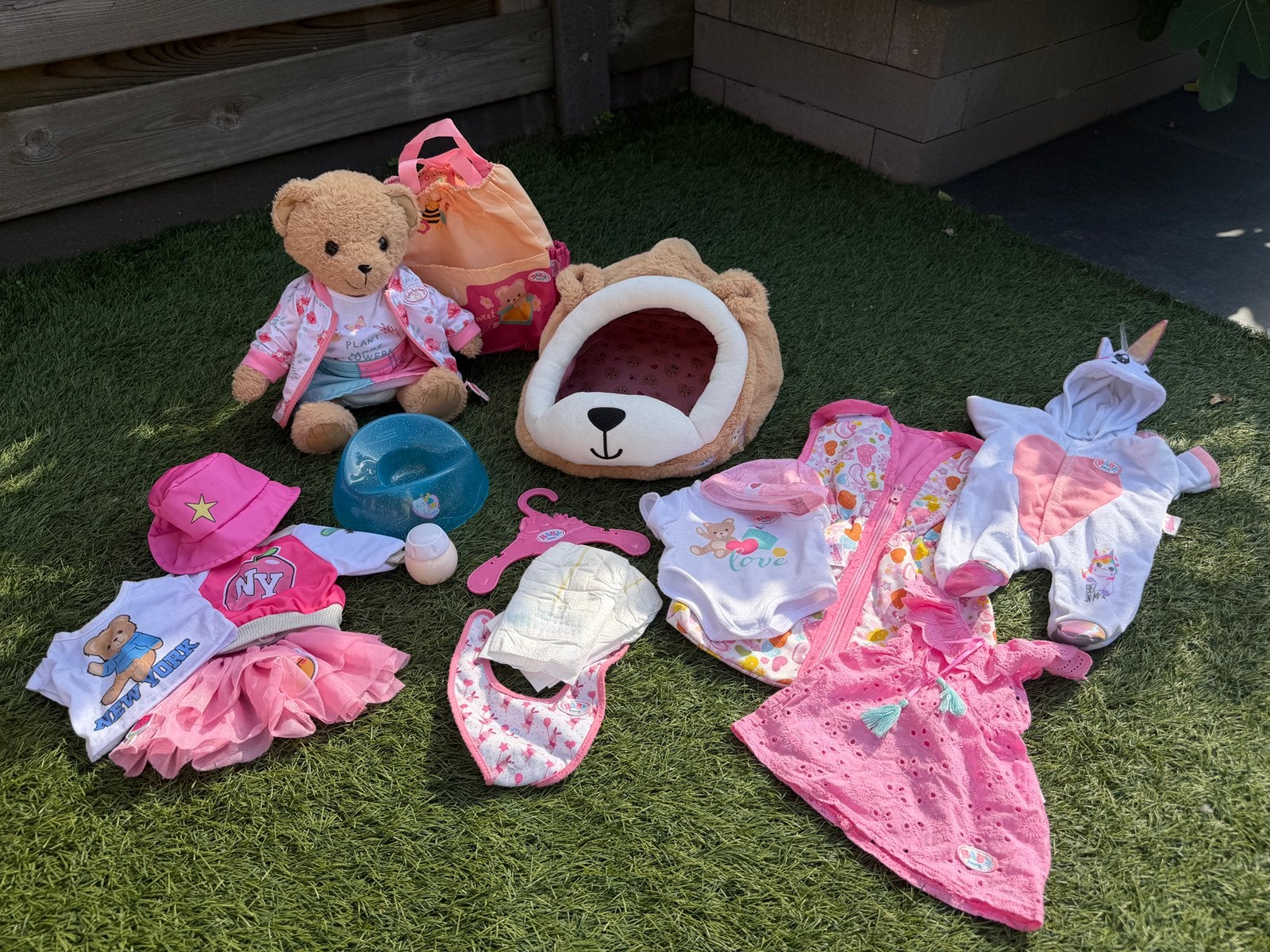 Baby Born Beer, Slaaphol, Rugzak, Slaapzak en kleertjes, Ophalen of Verzenden, Zo goed als nieuw, Babypop