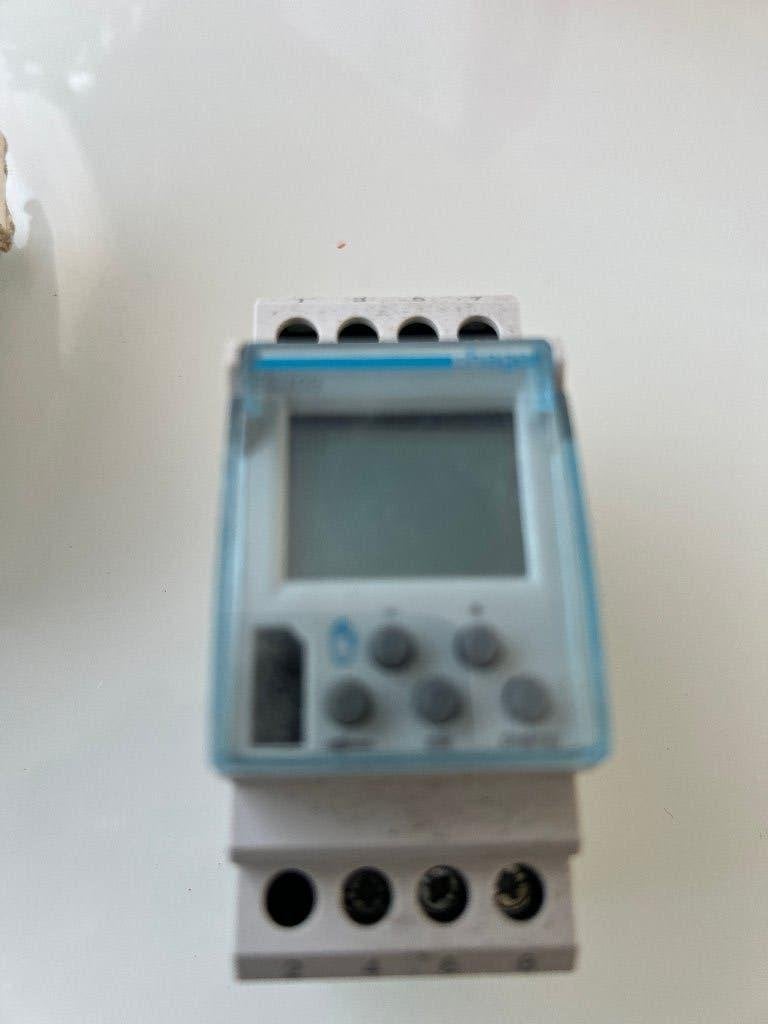Hager digitale schakelklok EGN103 – Nieuw in doos, Ophalen of Verzenden, Nieuw, Schakelaar