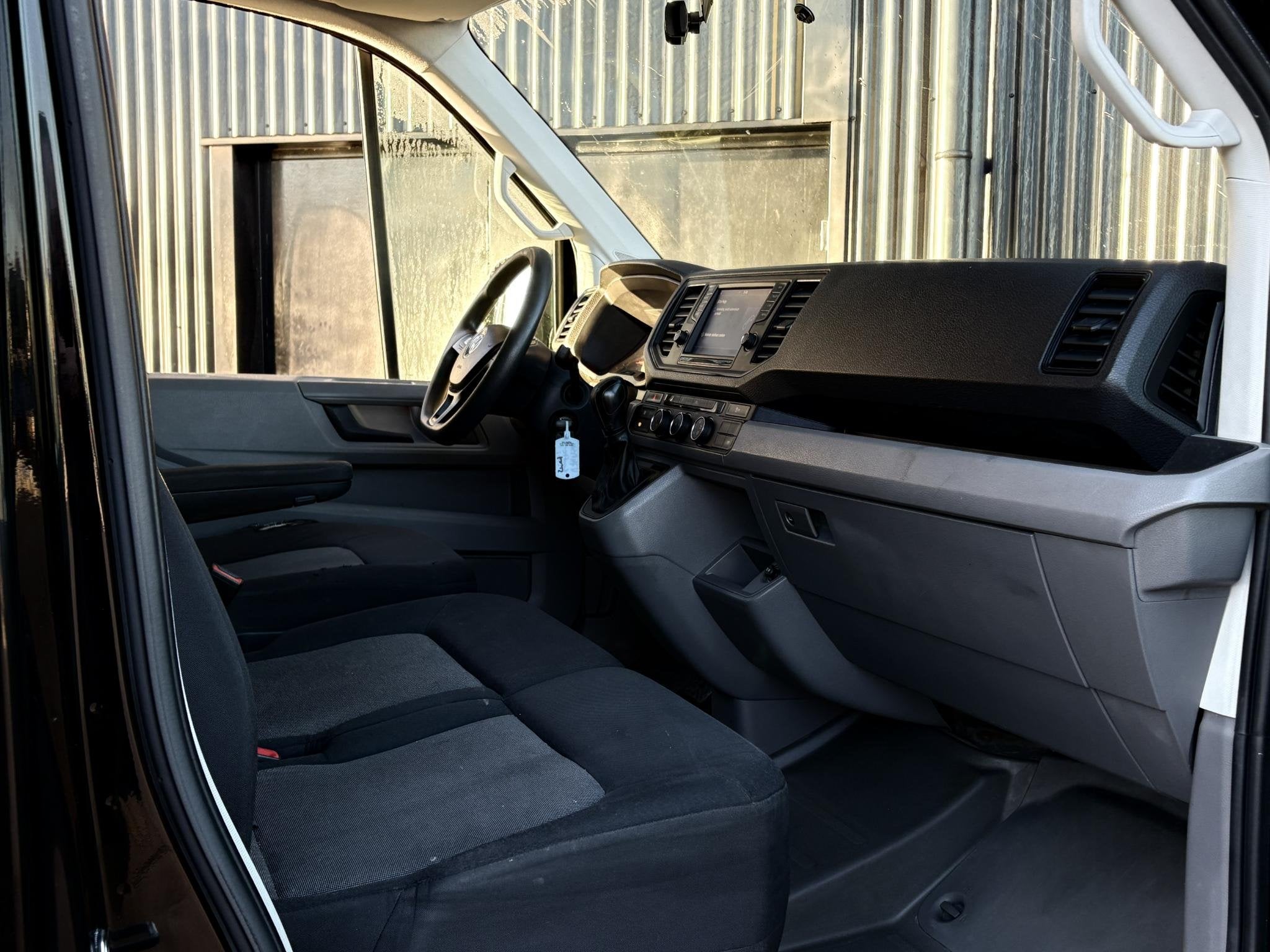Volkswagen Crafter 35 2.0 TDI L5H3 177PK AUTOMAAT MARGE | AD, Stof, Gebruikt, 4 cilinders, Volkswagen