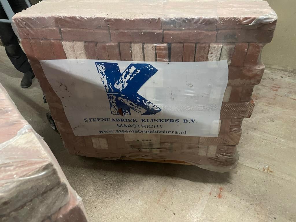 Gevelstenen - 3 pallets ongebruikte restpartij 210x100x50, Doe-het-zelf en Verbouw, Metselstenen, Nieuw, Bakstenen, Ophalen