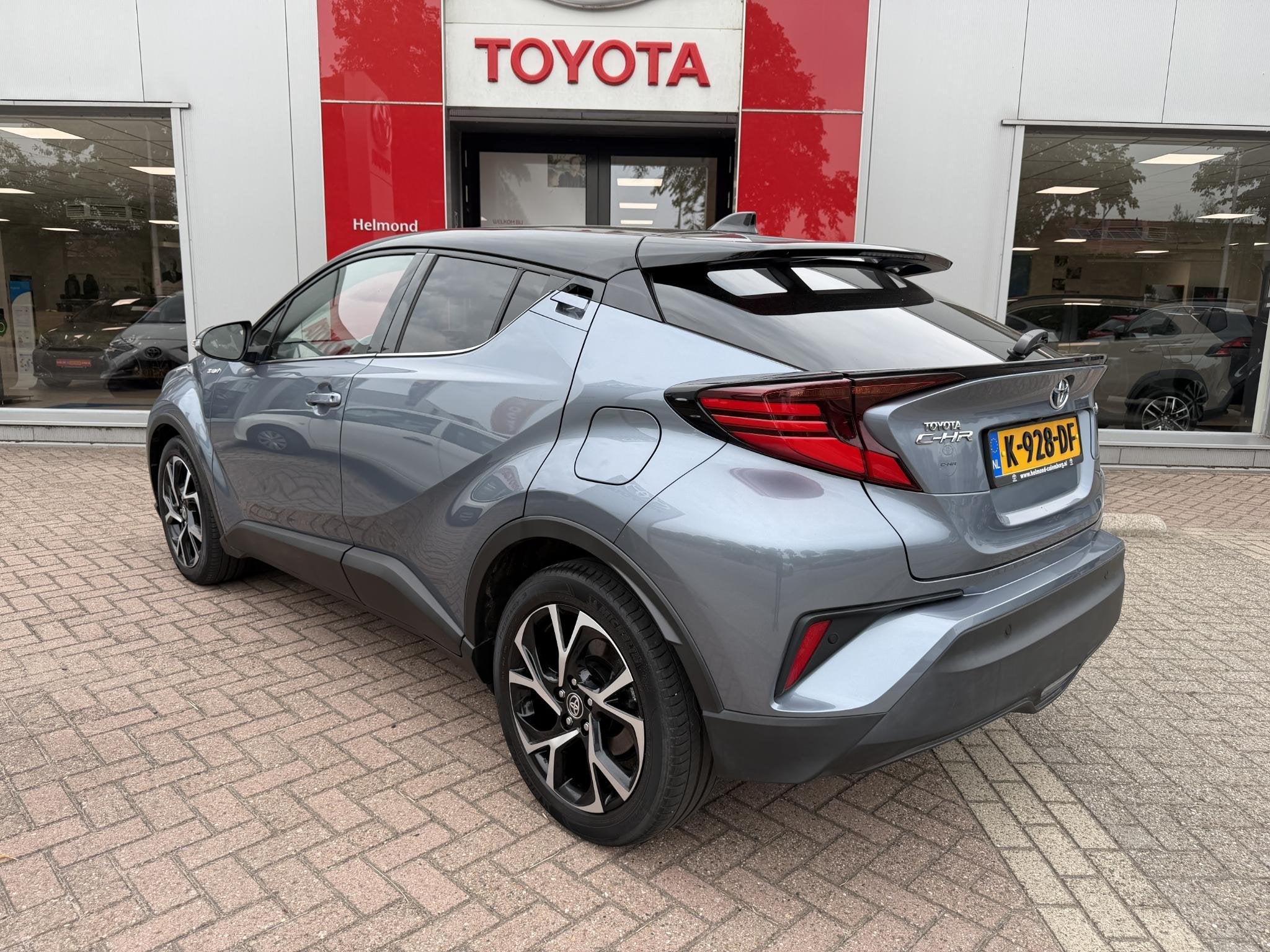Toyota C-HR 1.8 Hybrid Style + Led-Pack, Stof, 725 kg, Euro 6, 4 cilinders