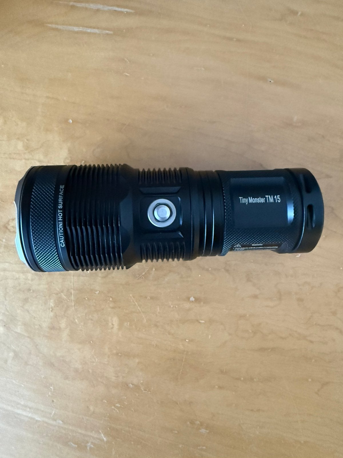 Nitecore TM15 Tiny Monster zaklamp 2650 lumen nieuwstaat, Ophalen of Verzenden, Zo goed als nieuw, Accu