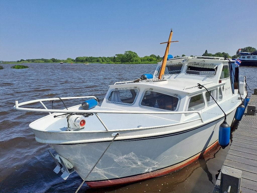 Mooie Staverno 935 motorboot, scherp geprijsd!, Watersport en Boten, Overige merken, 9 m, Gebruikt, Binnenboordmotor
