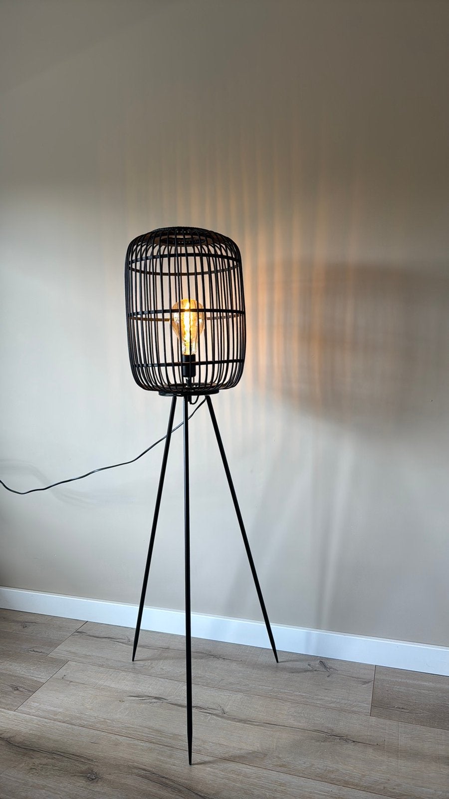 Vloerlamp kwantum, Huis en Inrichting, Lampen | Vloerlampen, Ophalen, Zo goed als nieuw