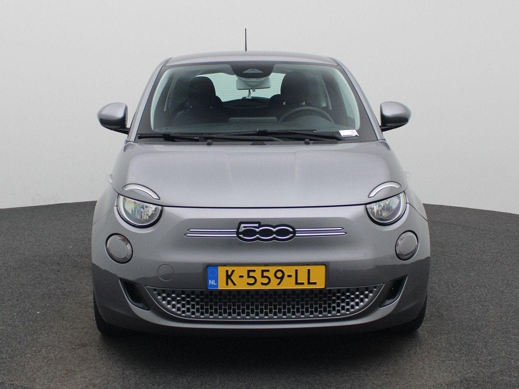 Fiat 500 3+1 Passion 42 kWh Fiat 500 3+1 Passion | Cruise Co, 12 maanden, Stof, Gebruikt, 118 pk