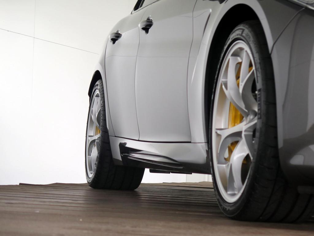 Alfa Romeo Giulia 2.9 V6 Quadrifoglio | Handgeschakeld | Per, Auto's, Alfa Romeo, Voorwielaandrijving, Gebruikt, 510 pk, 4 stoelen