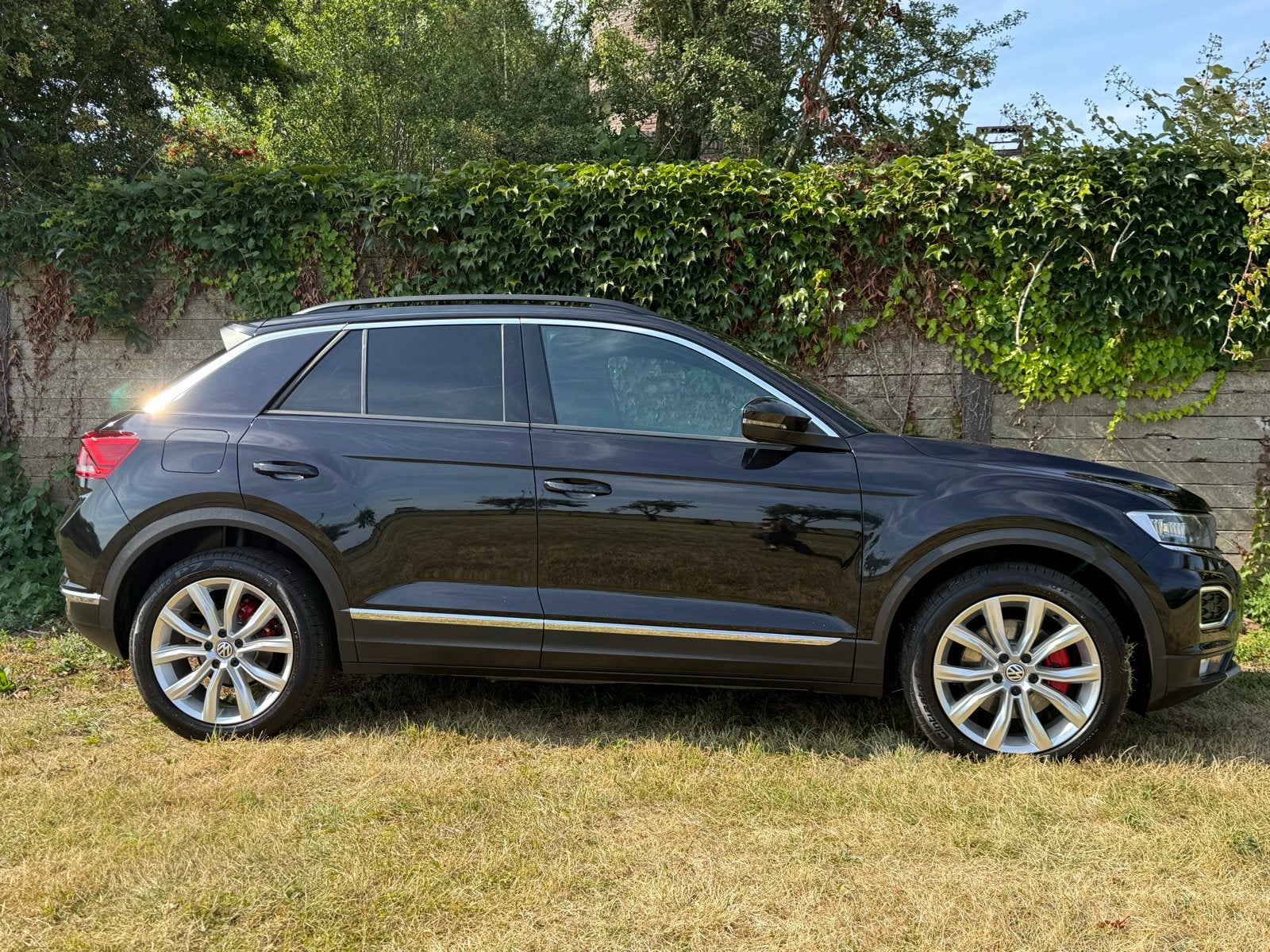 Volkswagen T-Roc 1.5 TSI DSG Sport Business R | Camera | Led, 1498 cc, 4 cilinders, 150 pk, Zwart
