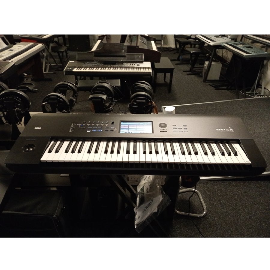 Korg Nautilus 61AT Synthesizer - Occasion, Korg, Info@korgmore.de, Ophalen of Verzenden, KORG & MORE, Musik Meyer GmbH, Industriestraße 20, 35041 Marburg, Duitsland