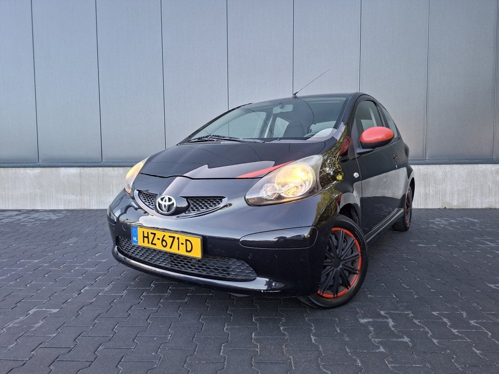 Toyota Aygo Toyota Aygo 1.0-12V + | Airco | Onderhoudsboekje, Voorwielaandrijving, Stof, Gebruikt, Metallic lak