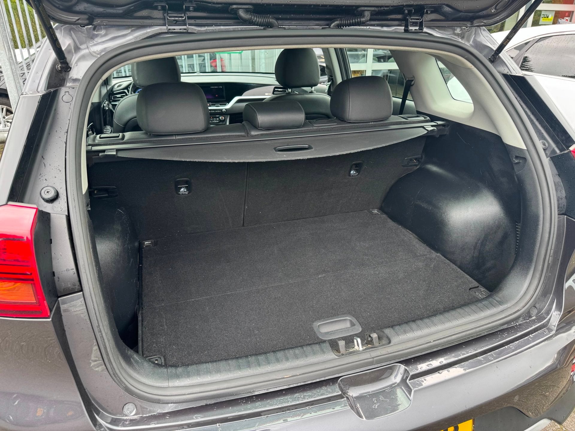Foto 15 van Kia Niro 1.6 GDi Hybrid DynamicLine | All Season | Volledig