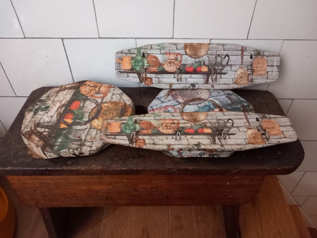 vintage pannenonderzetters en handdoekenrekjes Franse keuken, Antiek en Kunst, Ophalen