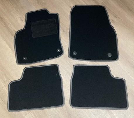 Mattenset voor een Opel Astra type H, Auto-onderdelen, Info@schoenek.de, Opel, Nieuw, Ophalen of Verzenden