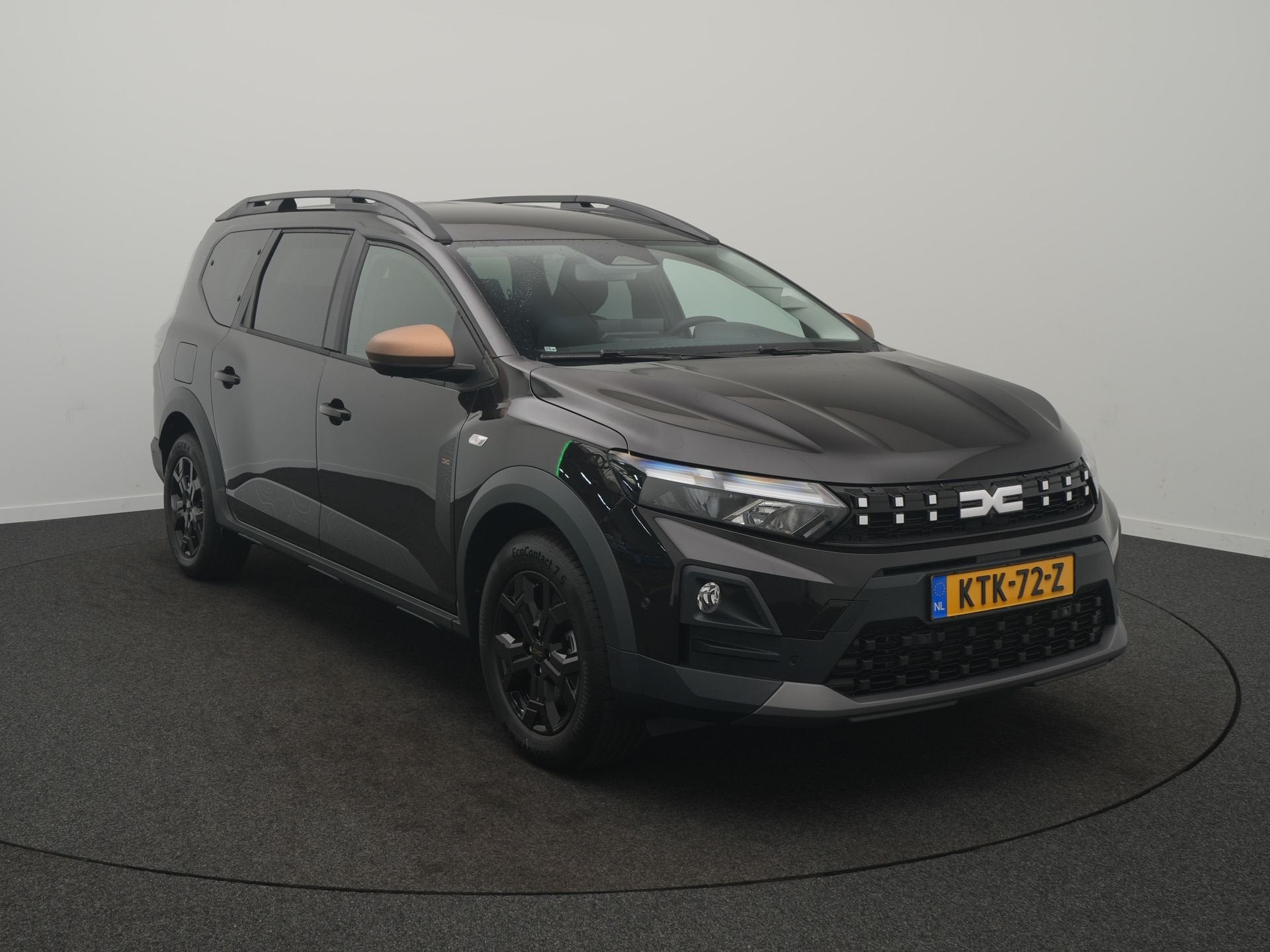 Dacia Jogger 1.8 hybrid 155 limited edition 7p. - Demo -, Auto's, 7 stoelen, Zwart, Bedrijf, Hybride Elektrisch/Benzine