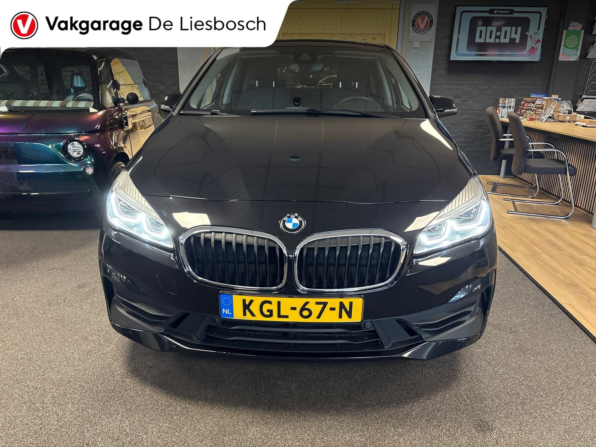 BMW 2-serie Active Tourer 225xe iPerformance High Executive,, Auto's, Automaat, Gebruikt, 1650 kg, Zwart