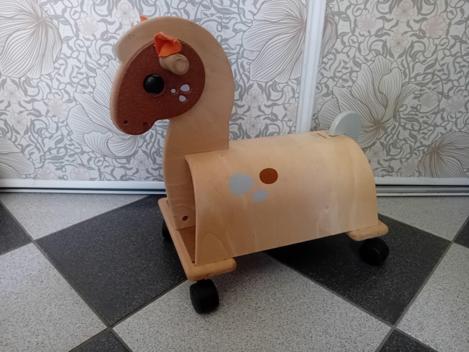 PlanToys houten hobbelpaard/rijdier met wielen, Ophalen, Gebruikt, Rij- of Hobbelspeelgoed