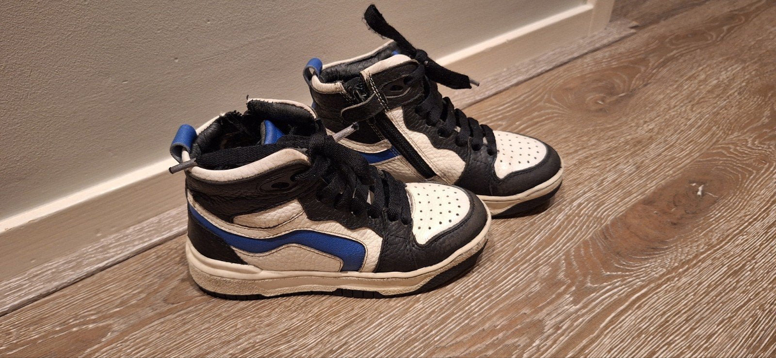 Hoge leren sneaker schoenen voor jongens - Trackstyle maat 2, Sportschoenen, Ophalen of Verzenden, Jongen, Gebruikt