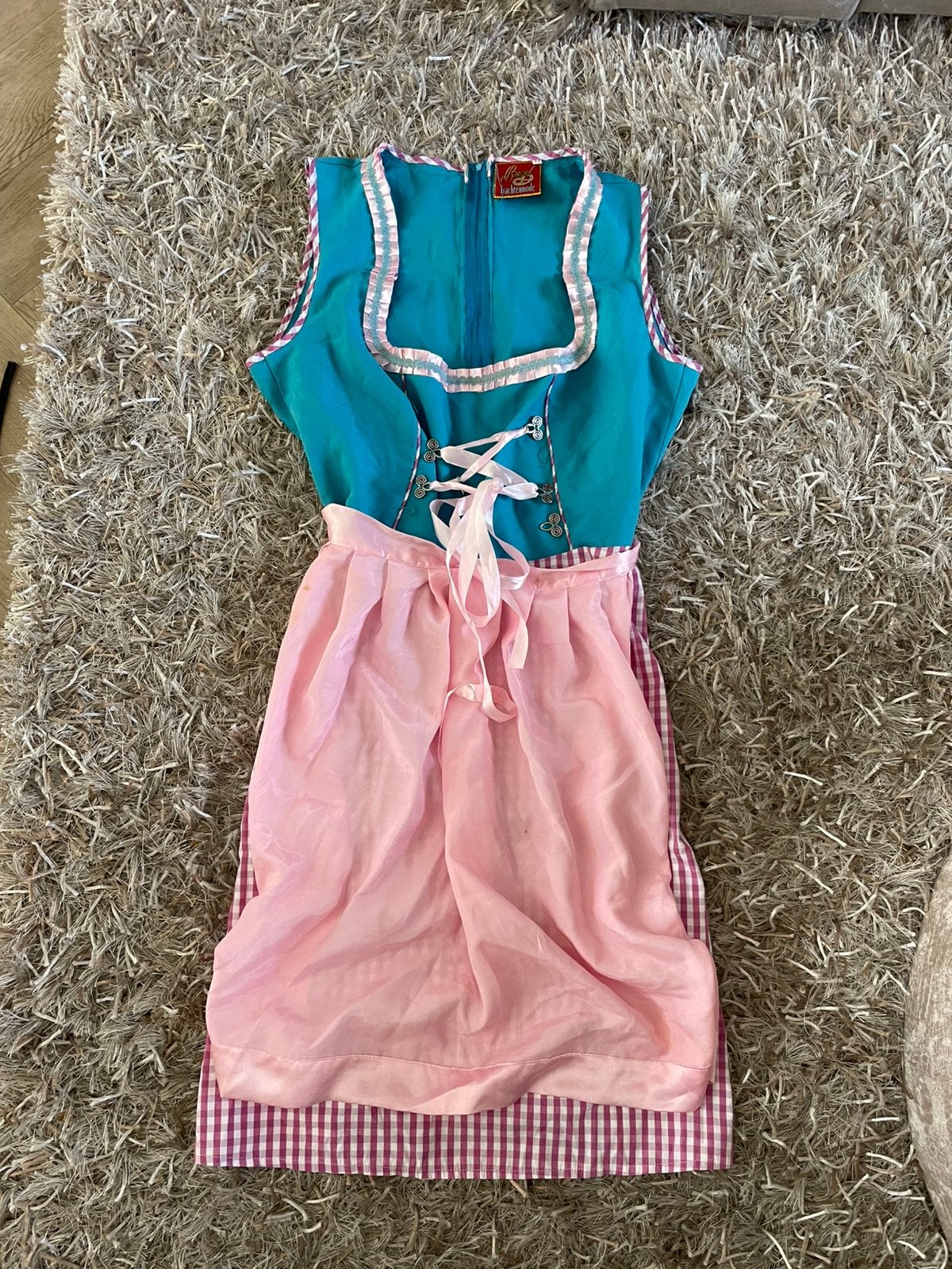 Tiroler jurk en broek, Ophalen of Verzenden, Zo goed als nieuw, Maat 42/44 (L), Carnaval