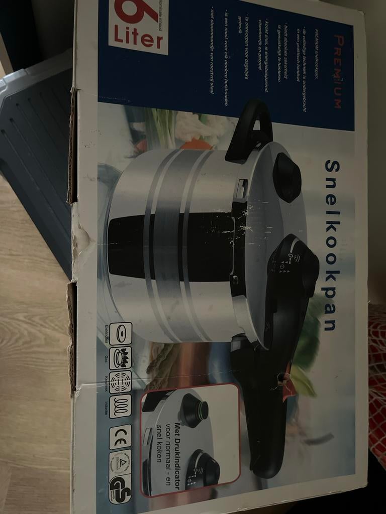 Snelkookpan 6 Liter - Zo goed als nieuw, Ophalen of Verzenden, Zo goed als nieuw
