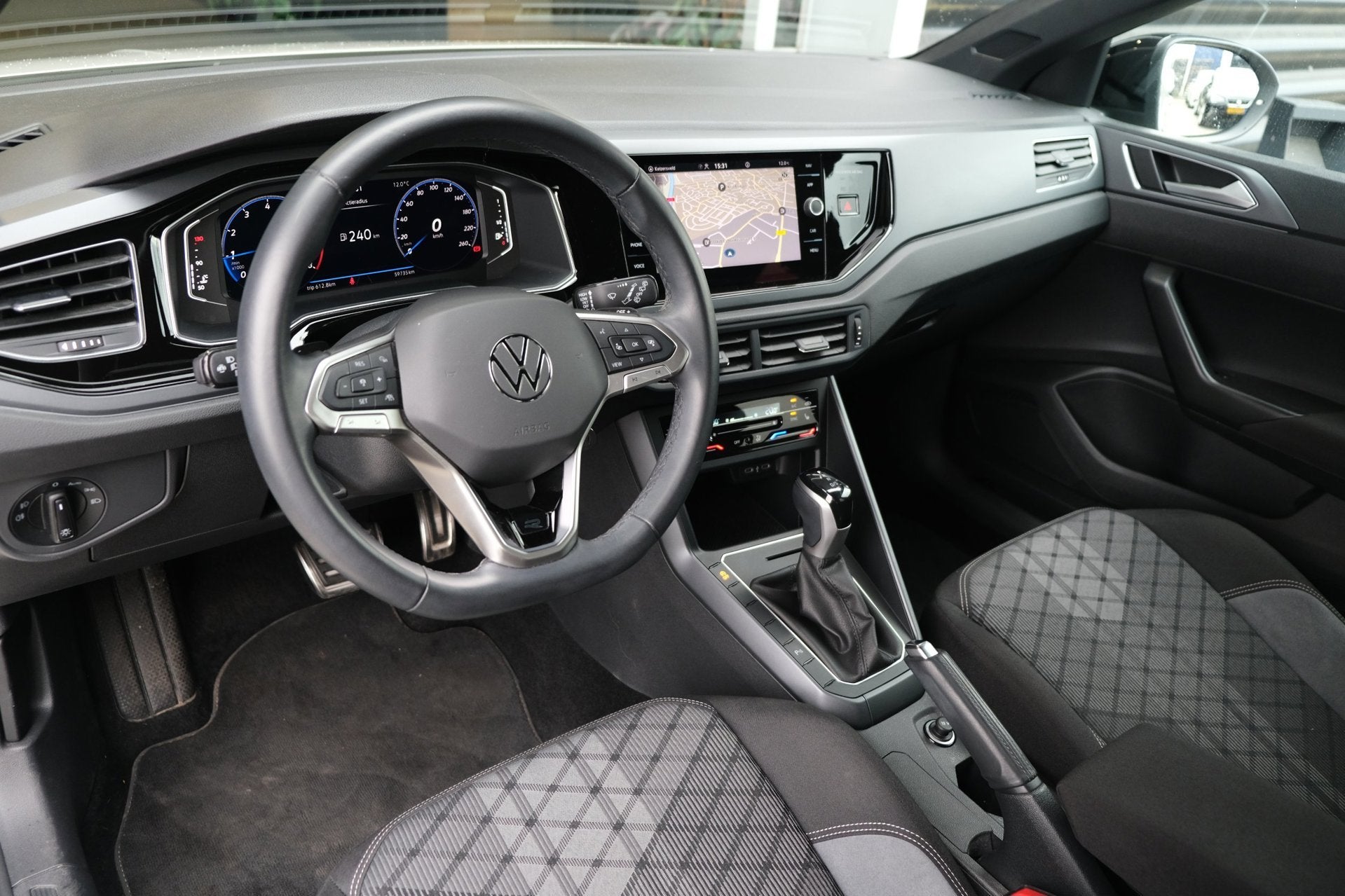 Volkswagen Taigo 1.0 TSI R-Line DSG Navi Led Virtual Acc Pdc, Adaptive Cruise Control, Gebruikt, Alcantara, Origineel Nederlands