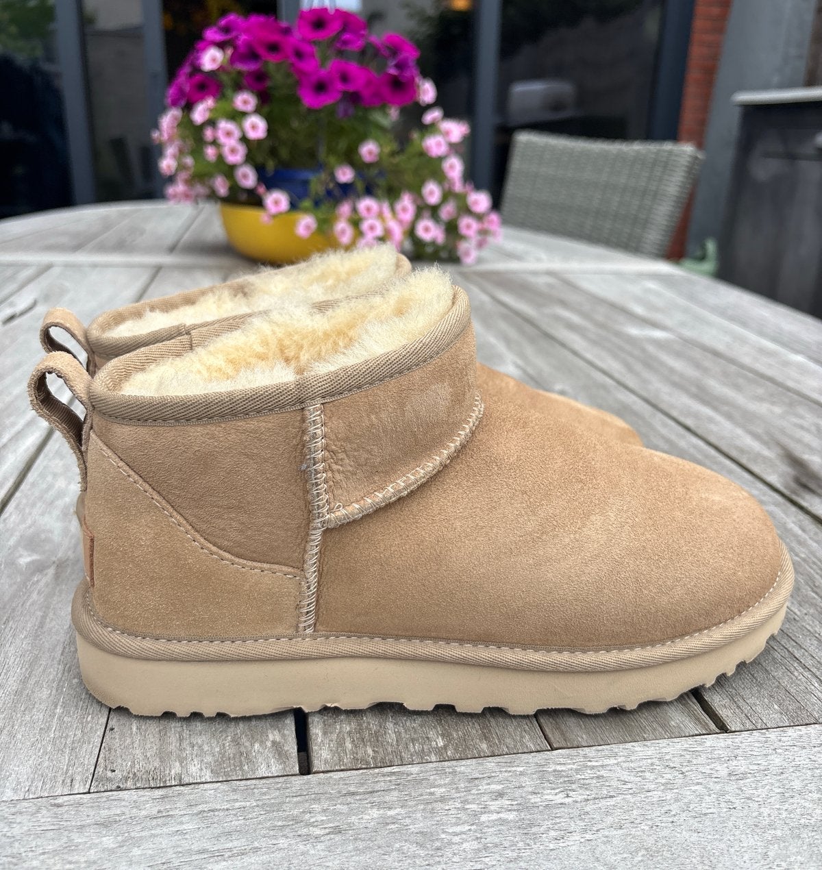 Uggs Classic Mini Platform Chestnut (maat 39), Beige, Lage of Enkellaarzen, Nieuw, Ophalen of Verzenden