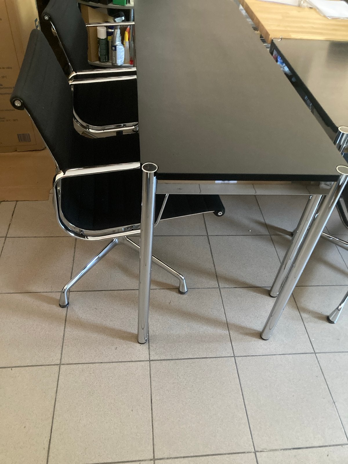 USM Haller Tafel 150x50 Zwart, Ophalen, Gebruikt, 100 tot 150 cm, 50 tot 100 cm