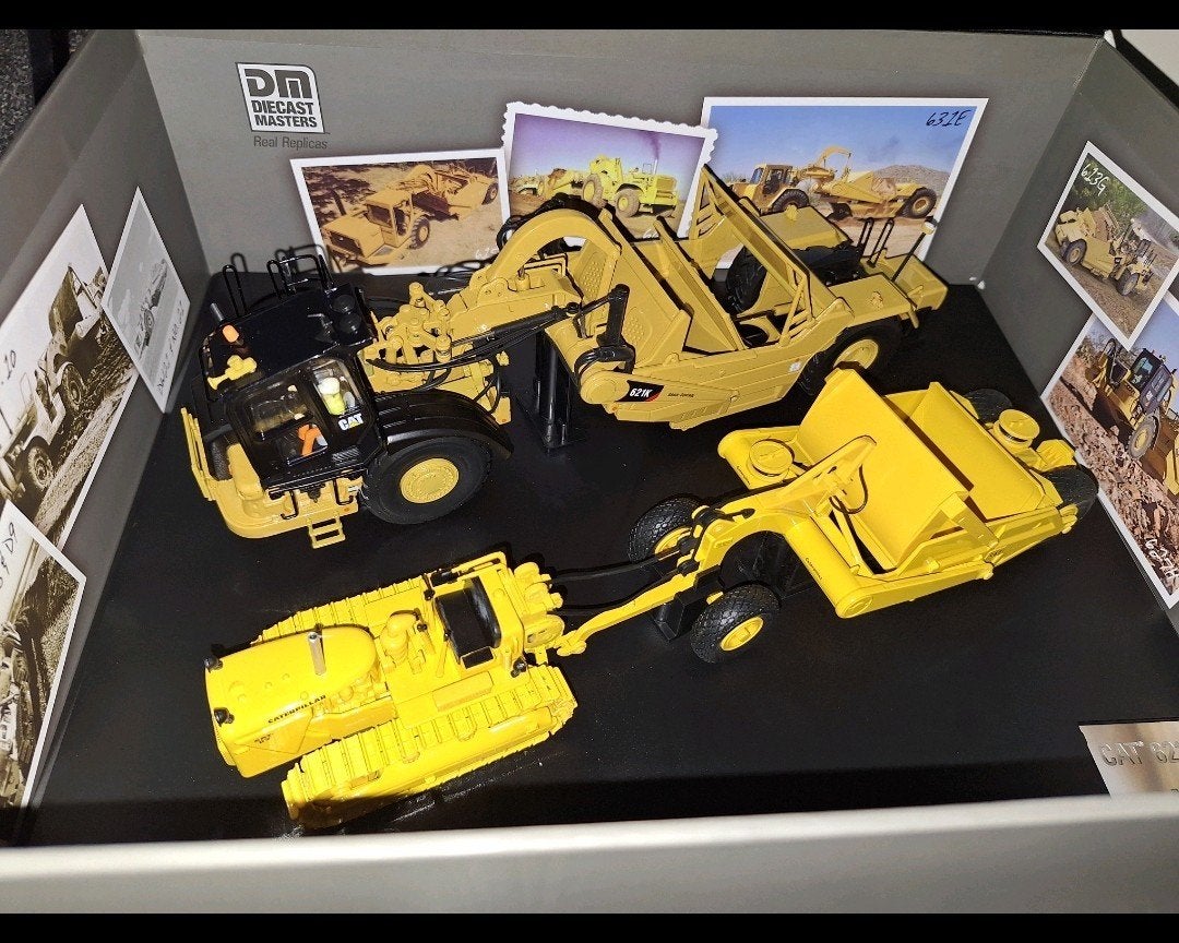 Caterpillar scraper 621k  D7 set  diecast masters, Ophalen of Verzenden