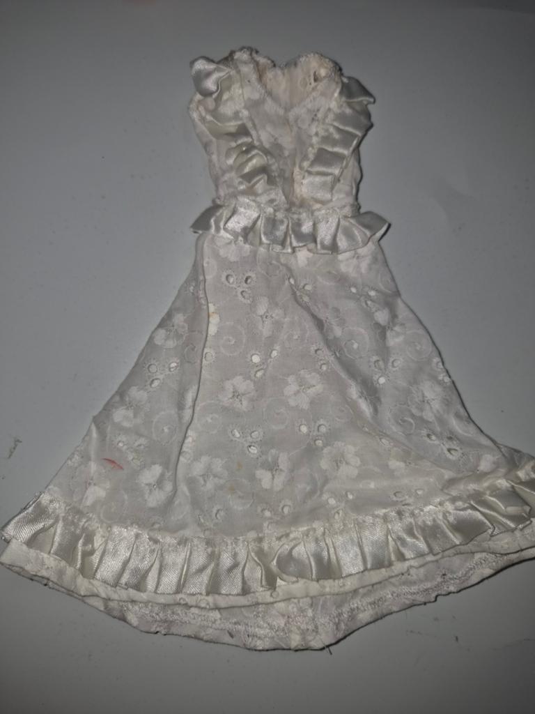897 Jurk barbie trouwjurk, Ophalen of Verzenden, Kleertjes