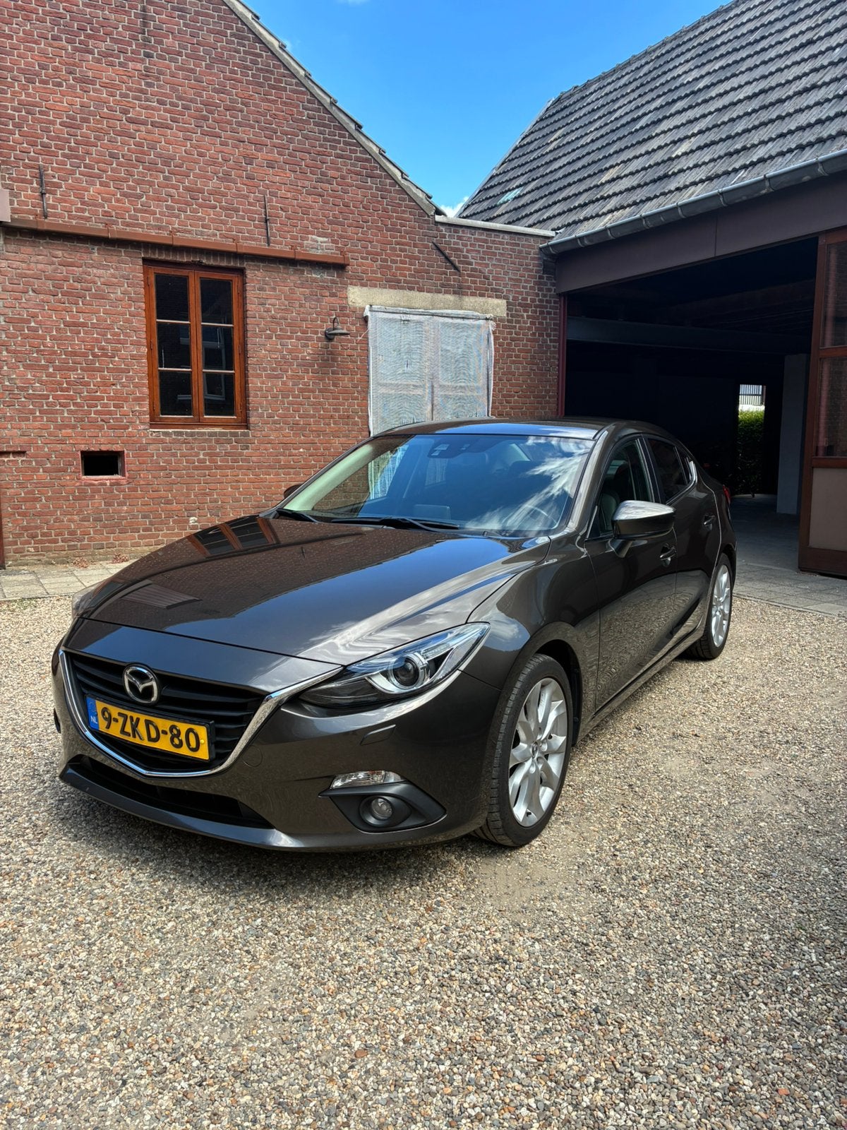 Mazda 3 Skyactiv-d 150 pk 2015 Bruin, Auto's, Voorwielaandrijving, Zwart, 4 cilinders, Bruin