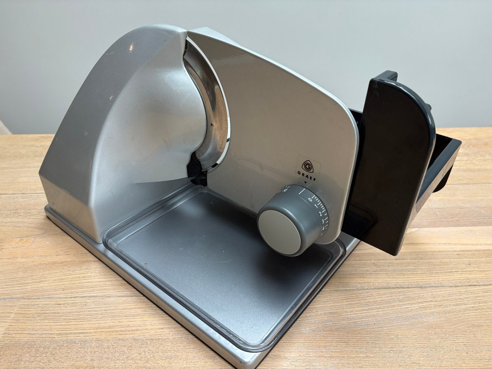 Graef snijmachine - Professioneel en compact, Ophalen, Gebruikt