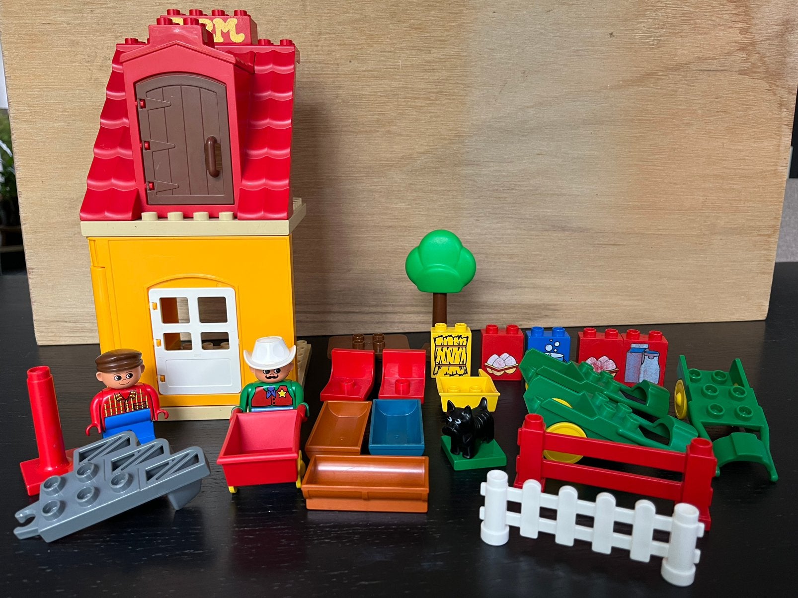 Duplo boerderij boer 3 wagens voor paard, Kinderen en Baby's, Speelgoed | Duplo en Lego, Ophalen of Verzenden, Zo goed als nieuw