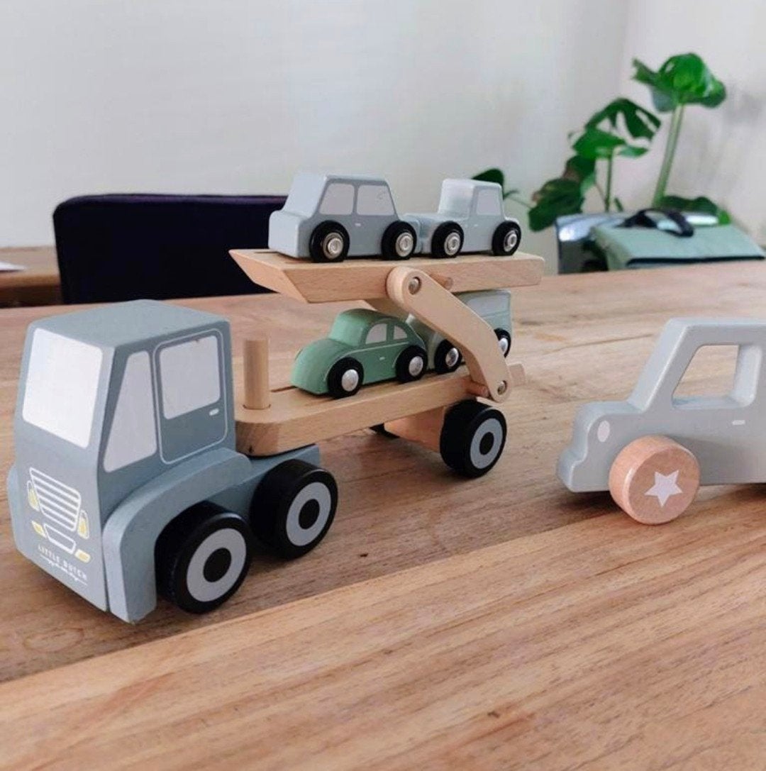 Little Dutch Houten Transportwagen met Auto's - Mint, Ophalen, Zo goed als nieuw